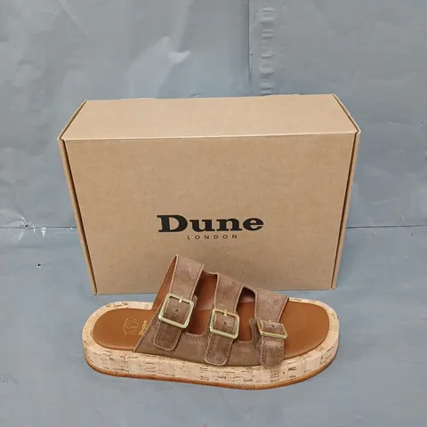 BOXED PAIR OF DUNE 350 LURES TAN SUEDE UK 5