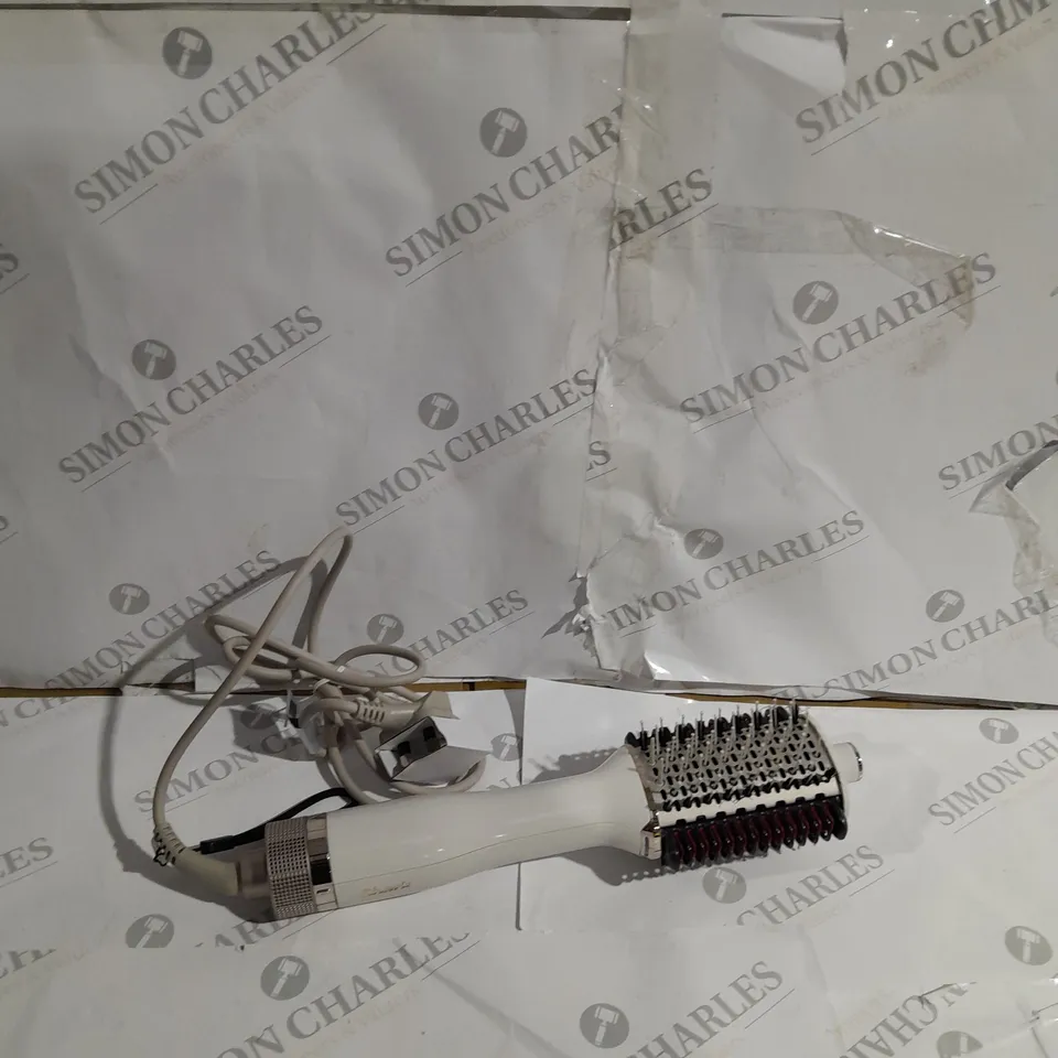 SHARK SMOOTH STYLE HEATED BRUSH AND SMOOTHING COMB