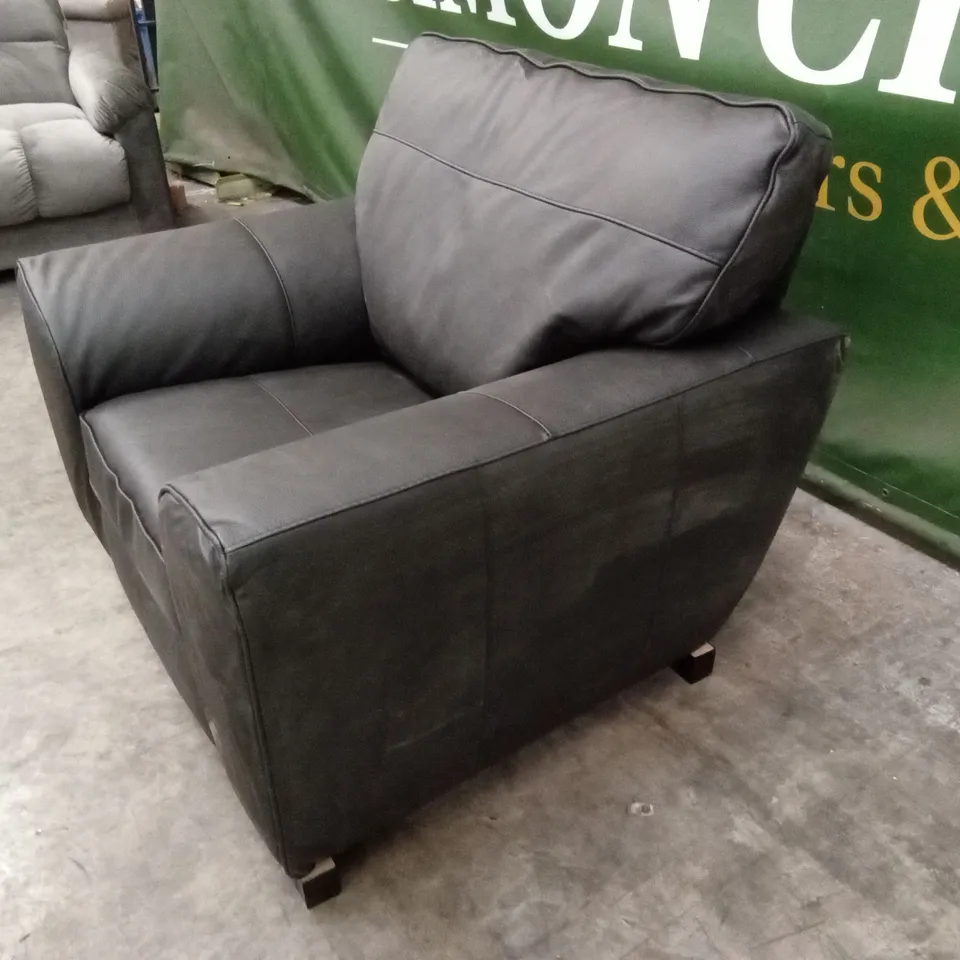 SONA LEATHER ARMCHAIR