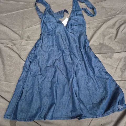 HOLLISTER DENIM SUNDRESS – PETITE, UK SMALL (S) – BLUE