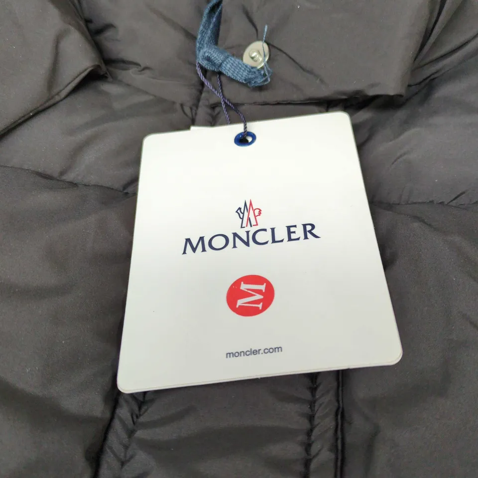 MONCLER DOWN JACKET – BLACK PUFFER COAT WITH TAG. MEDIUM