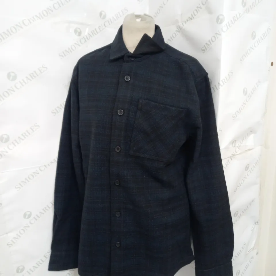 FOLK THICK BUTTON UP OVERSHIRT IN DARK BLUE PLAID SIZE 2