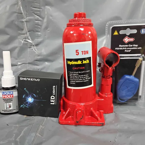 TOTE OF APPROXIMATELY 8 ASSORTED VEHICLE ITEMS TO INCLUDE - 5 TON JACK, REMOTE CAR KEY , LED CAR LIGHTS ETC