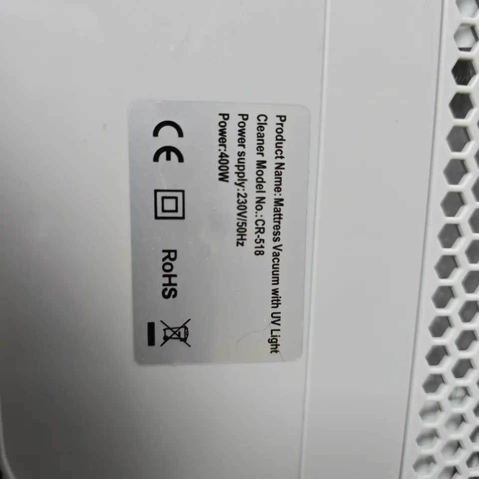 MATTRESS VACUUM WITH UV LIGHT