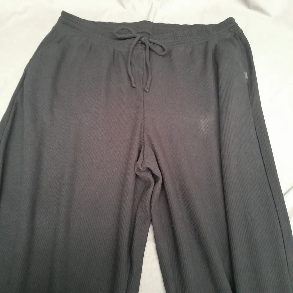 GILLY HICKS BLACK BAGGY TROUSERS - XL