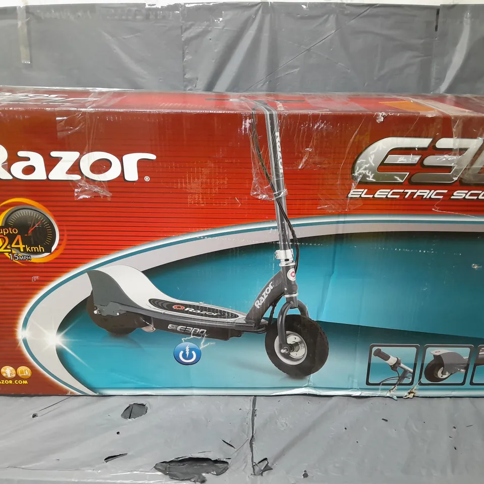 BOXED RAZOR E300 24 VOLT SCOOTER - MATT GREY - COLLECTION ONLY