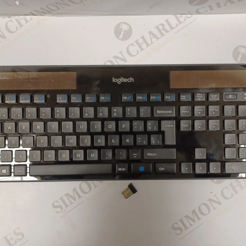 LOGITECH K750 WIRELESS SOLAR KEYBOARD FOR WINDOWS, QWERTY SPANISH LAYOUT - BLACK