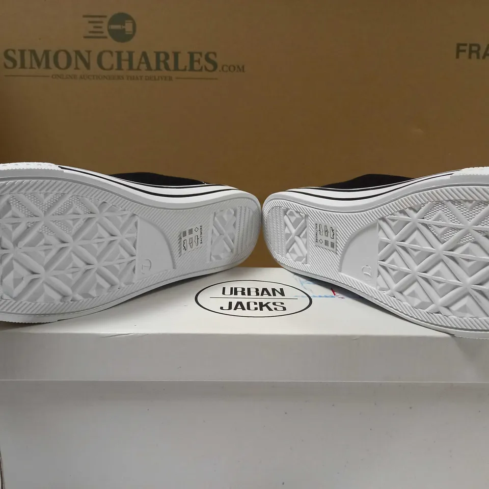 BOXED PAIR OF URBAN JACKS BLACK CANVAS TRAINERS - SIZE 7