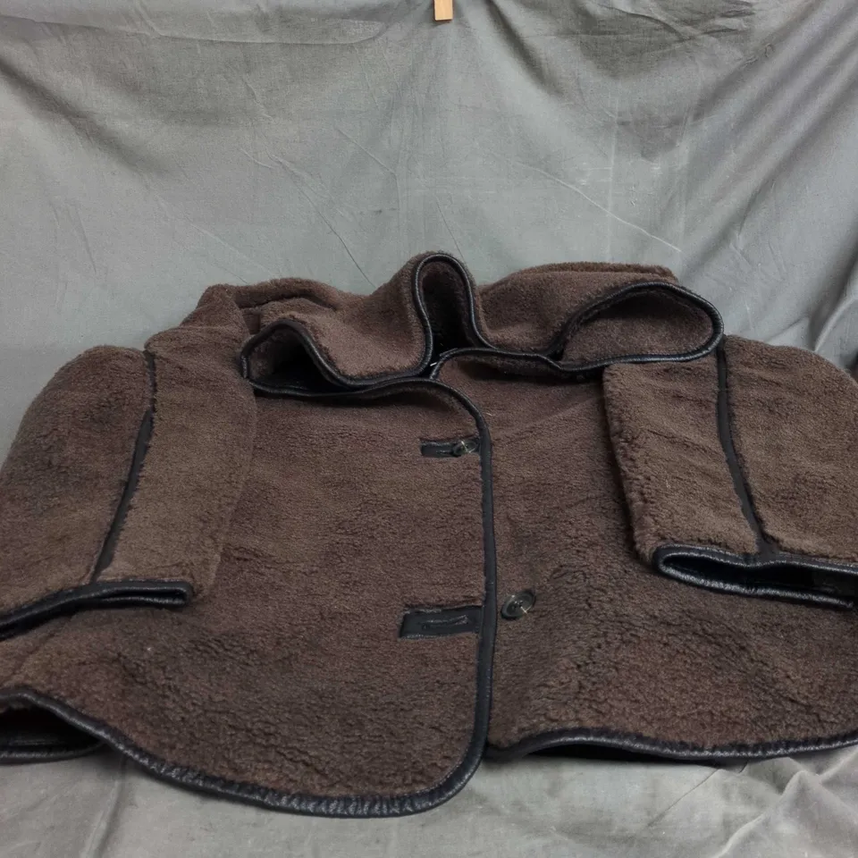 NEW LOOK WOMEN'S COAT – BROWN SHEARLING-STYLE COAT (UK 18) 