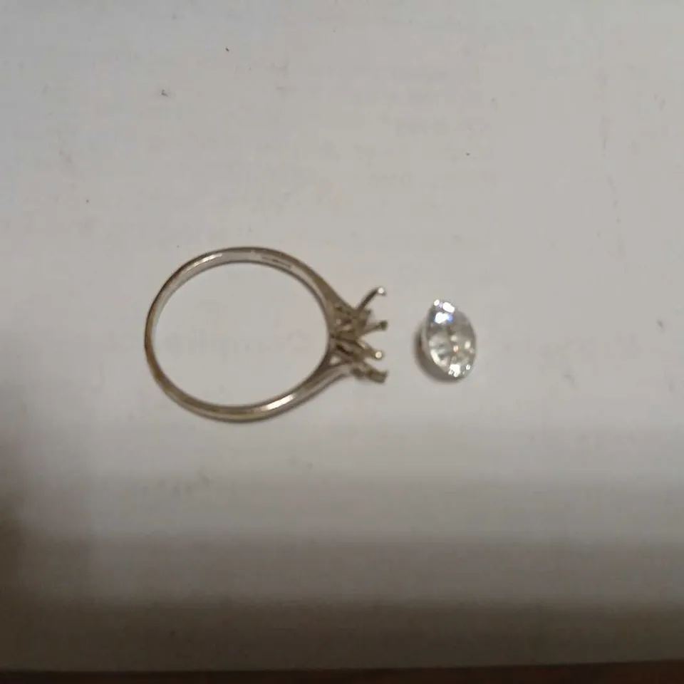 OUTLET DIAMONIQUE 2CT TW 100 FACET SOLITAIRE RING 9CT GOLD