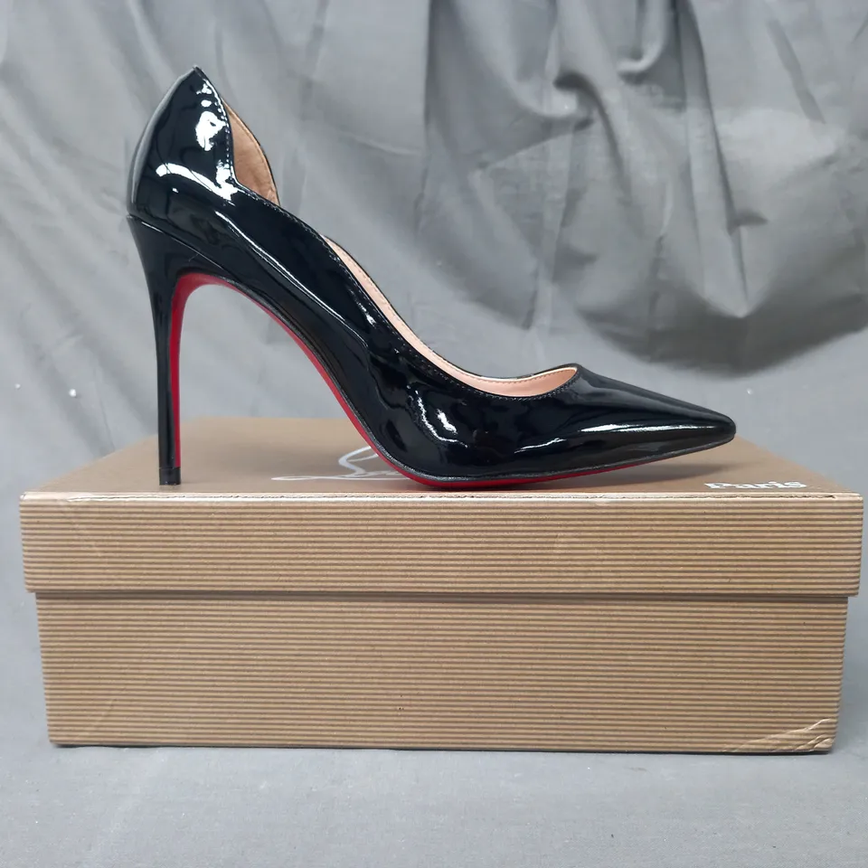 BOXED PAIR OF CHRISTIAN LOUBOUTIN POINTED TOE HEELED SHOES IN GLOSSY BLACK EU SIZE 38