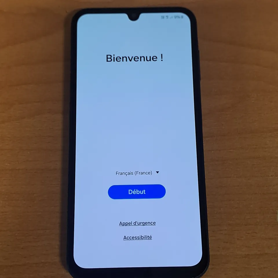 BOXED SAMSUNG GALAXY A15 4/128GB IN BLUE BLACK - SM-A155F