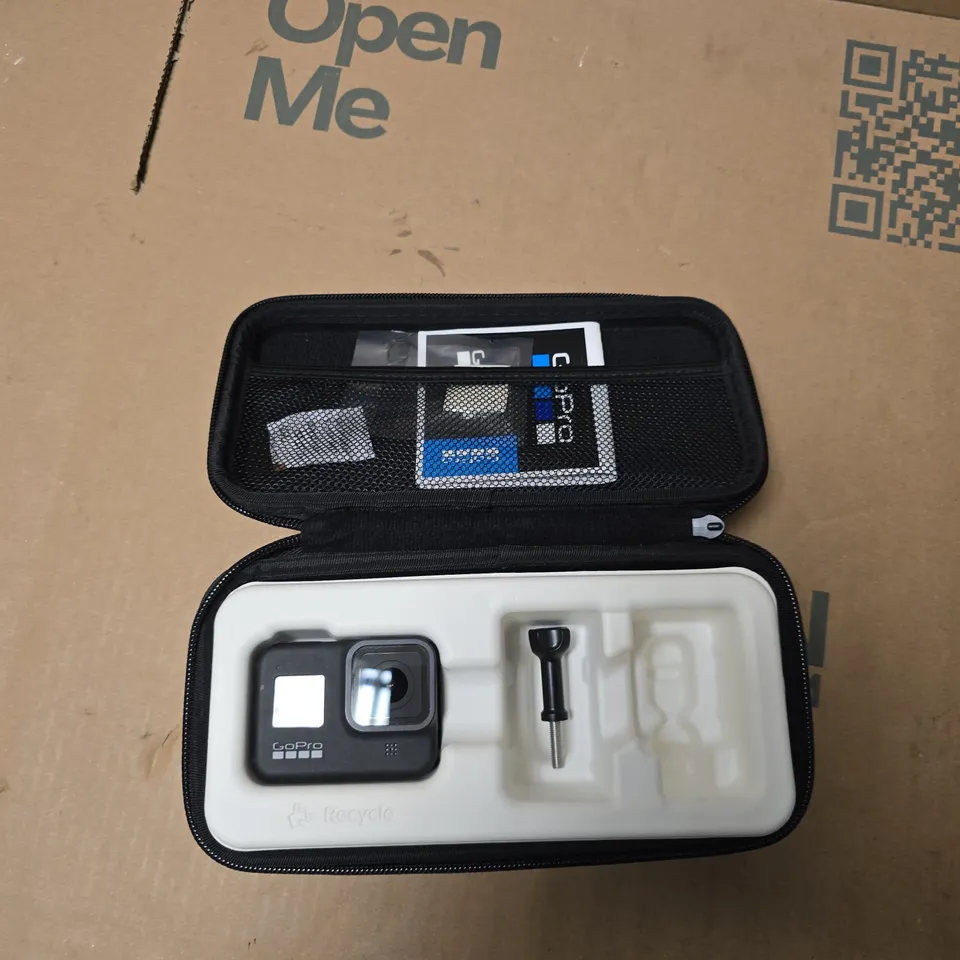 GOPRO HERO8 BLACK ACTION CAMERA WITH PROTECTIVE CASE AND MOUNTING ACCESSORIES
