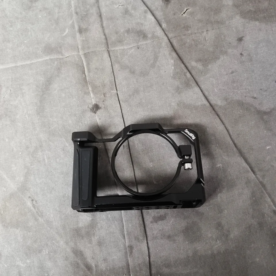 SMALLRIG CAMERA CAGE ACCESSORY – BLACK