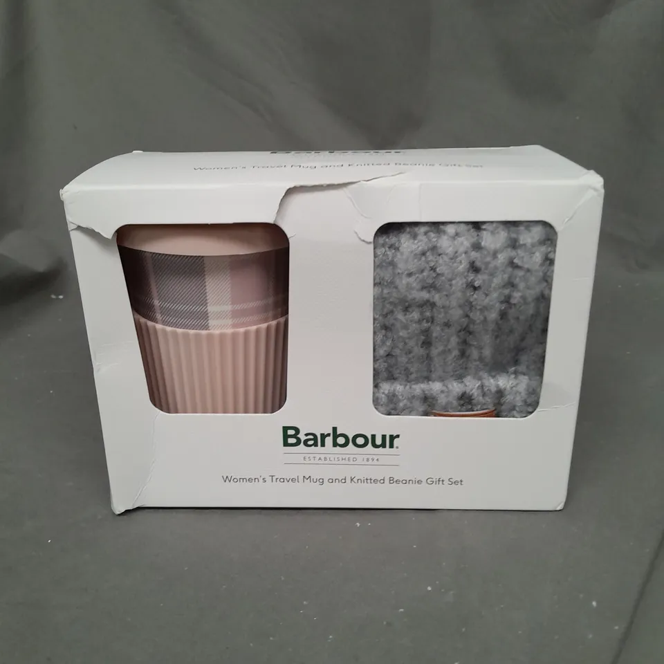 BARBOUR WOMENS TRAVEL MUG AND KNITTED BEANIE GIFT SET 