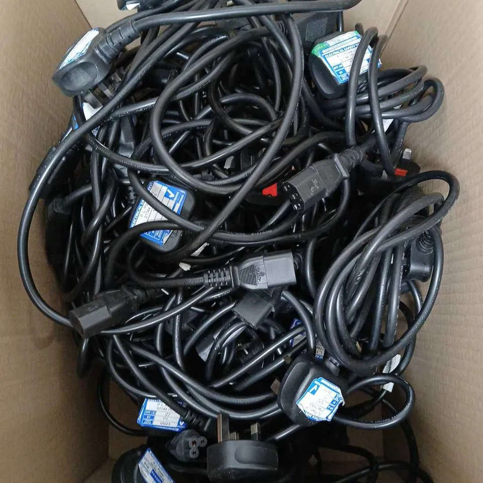 APPROXIMATELY 30 ASSORTED POWER CABLES 