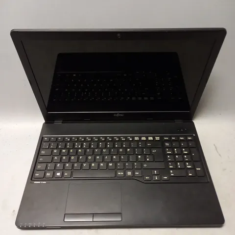 FUJITSU LIFEBOOK A555 LAPTOP IN BLACK
