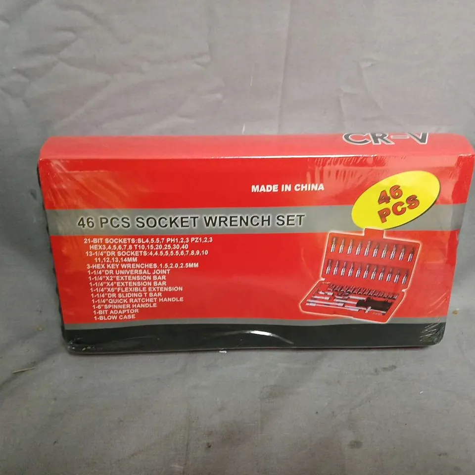 SEALED CR-V 46-PIECE SOCKET WRENCH SET