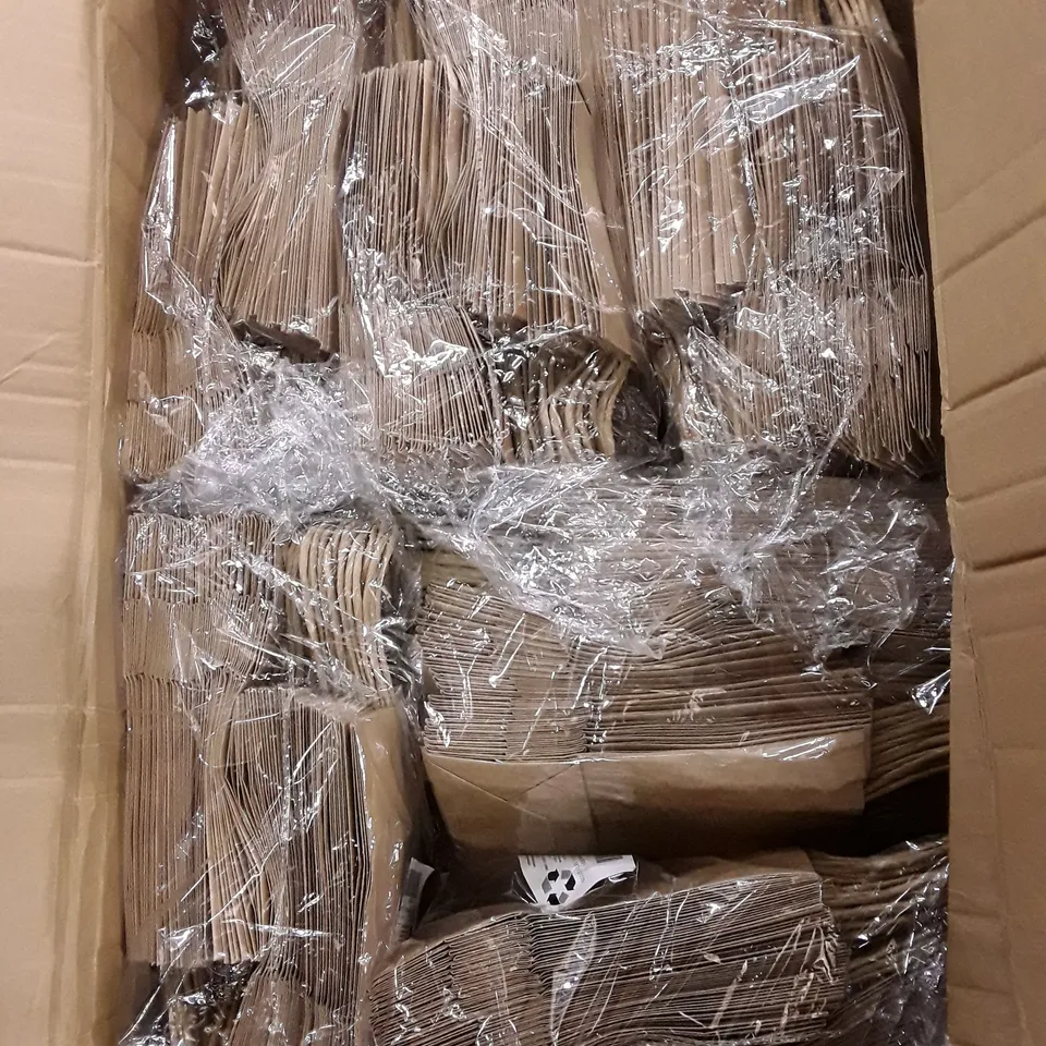 BOX CONTAINING APPROXIMATELY 15 BAGS OF 50 GIFT PAPER BAGS