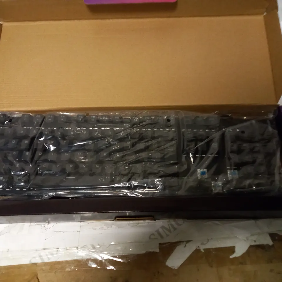 ASDATECH MECHANICAL GAMING KEYBOARD