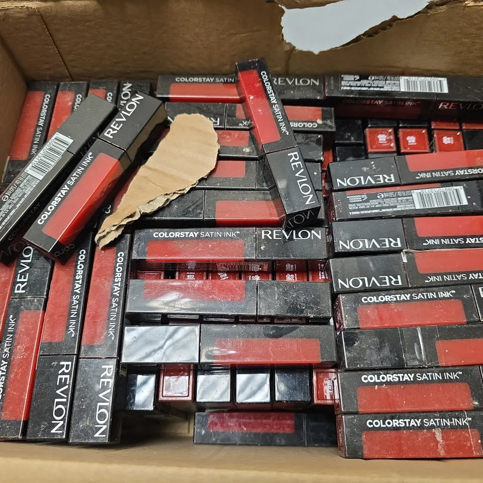 BOX OF APPROIXMATELY 100 REVLON COLOUR STAY SATIN INK 018