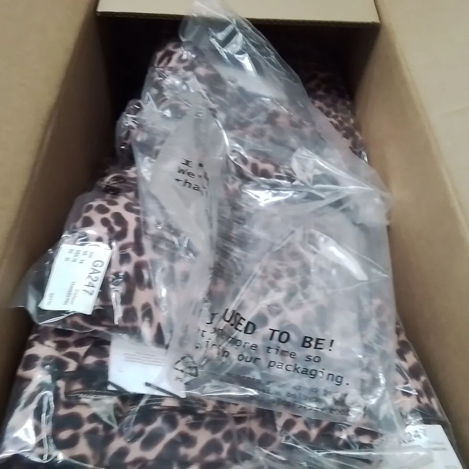 BOXED BRAND NEW APPROXIMATELY 17 SIMPLY BE ACTIVE CROP TOP LEOPARD PRINT SIZE 14