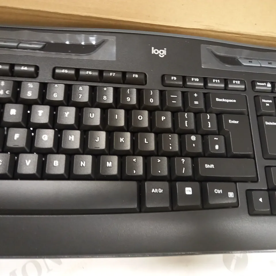 LOGITECH MK330 WIRELESS KEYBOARD