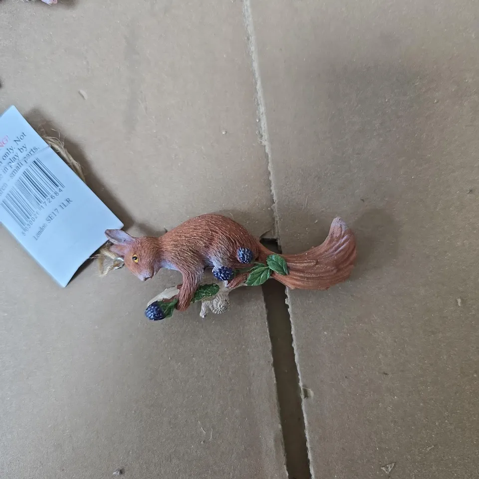 2 BOXES OF ASSORTED GISELA GRAHAM SMALL DECORATIONS 