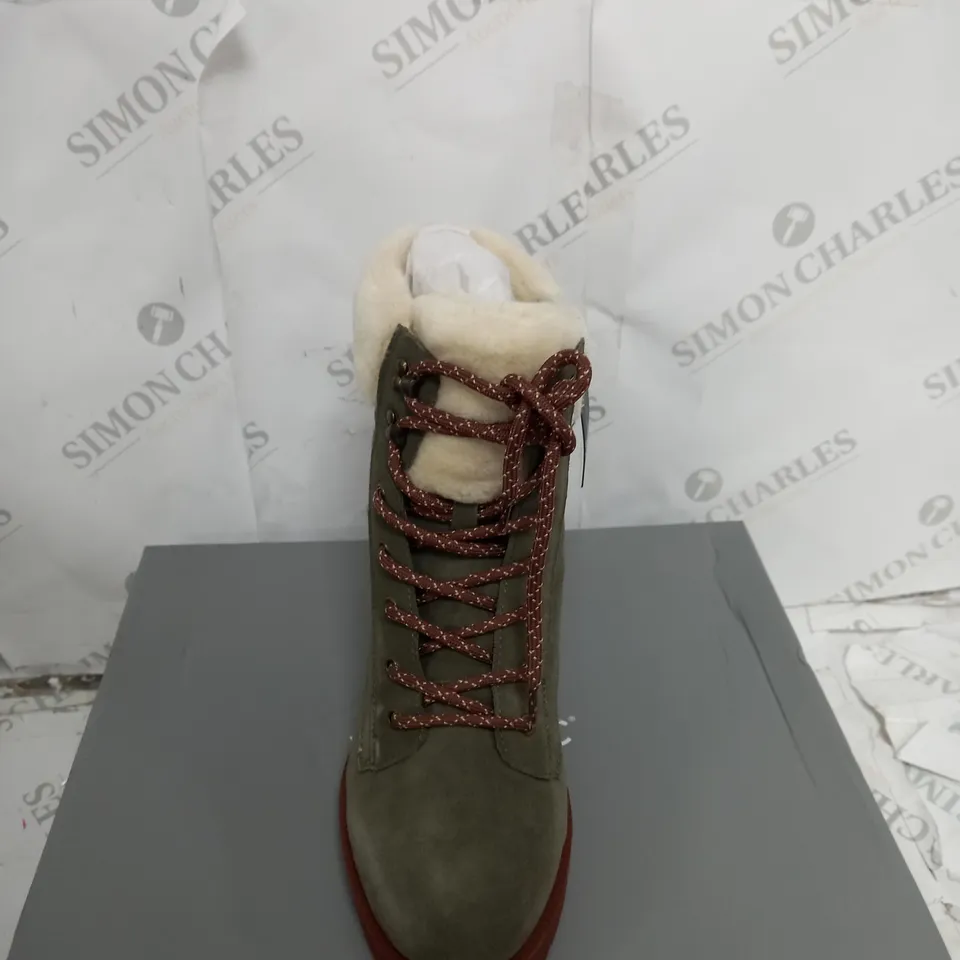 BOXED PAIR OF VIONIC ZOE HIKER OLIVE ANKLE BOOTS - SIZE 7