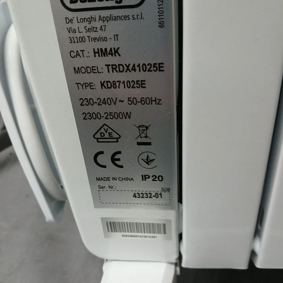 DE'LONGHI TRDX41025E HM4K PORTABLE ELECTRIC HEATER, 2300–2500W, WHITE
