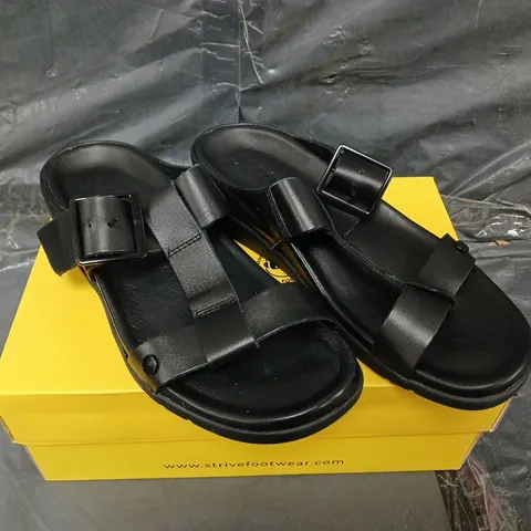 BOXED PAIR OF STRIVE SANTORINI SANDAL IN BLACK - UK SIZE 6