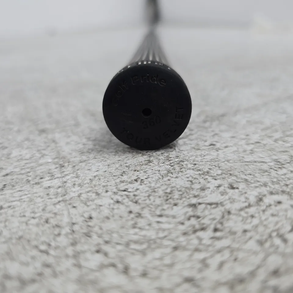 GOLF IRON WITH GOLF PRIDE GRIP – JAPAN FORGED KG2206138