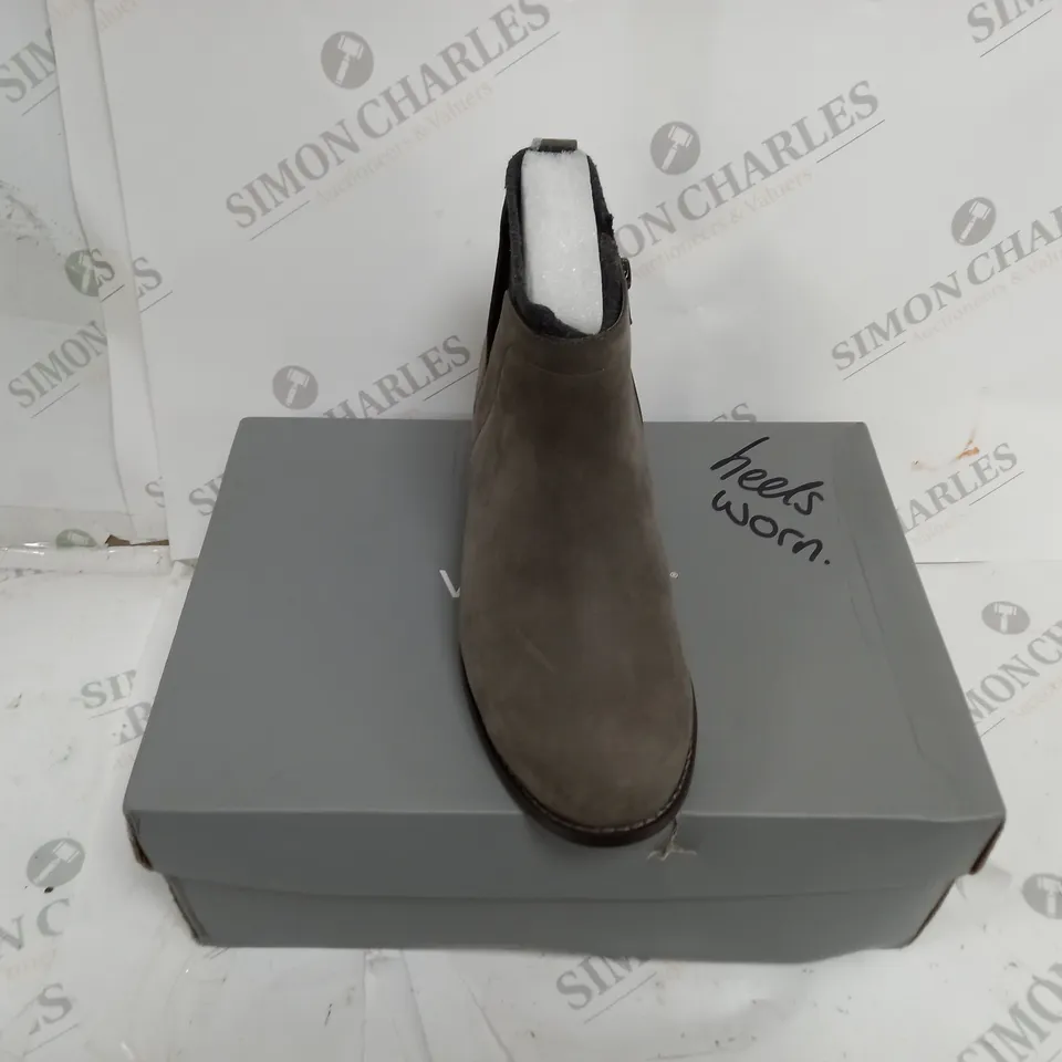 VIONIC HOPE JOSLYN ANKLE BOOTS SIZE 5.5 