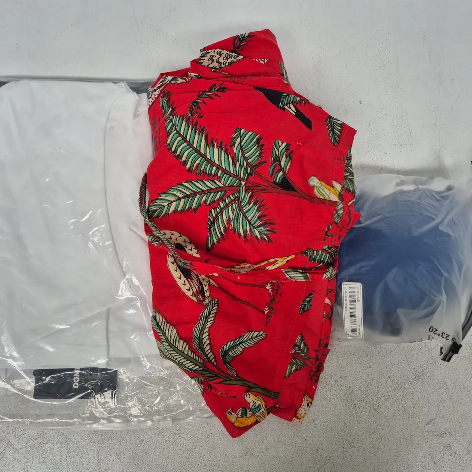 APPROXIMATELY 20 ASSORTED CLOTHING AND FASHION PRODUCTS IN VARIOUS STYLES AND SIZES - COLLECTION ONLY
