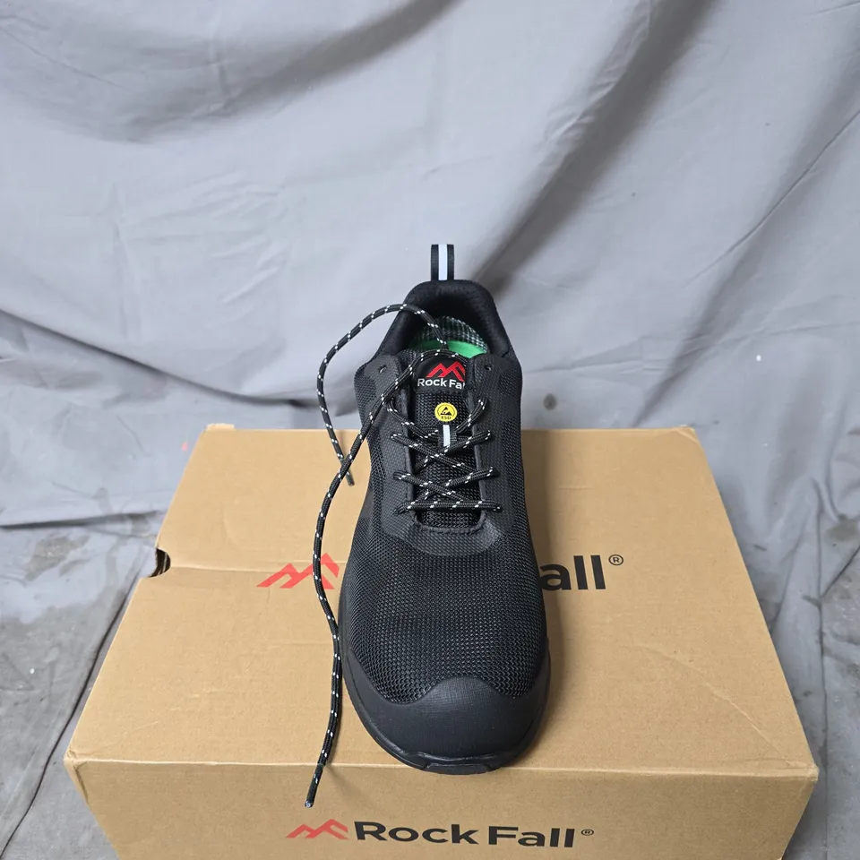 ROCK FALL BLACK MESH TRAINERS – BOXED UK 9