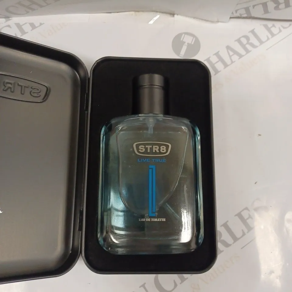 BOX OF APPROXIMATELY 20 STR8 LIVE TRUE EAU DE TOILETTE 100ML SPRAY