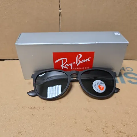 BOXED RAYBAN ERIKA CLASSIC SUNGLASSES IN LIGHT HAVANA