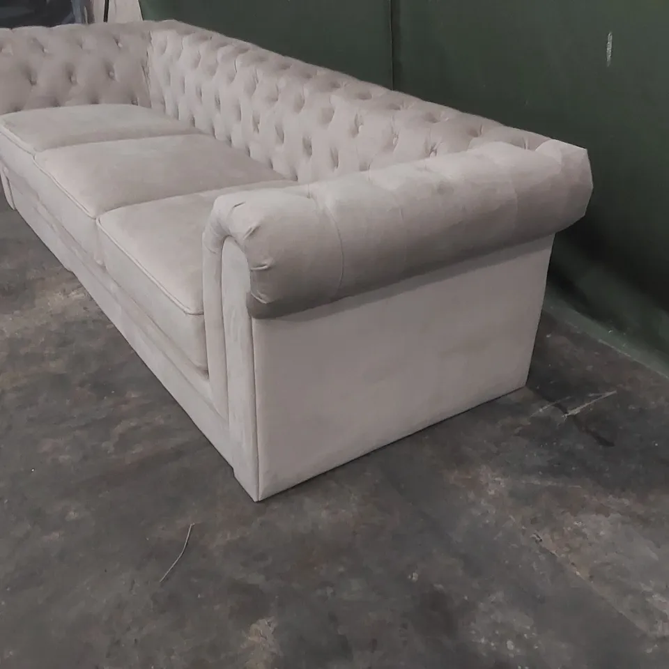 QUALITY DESIGNER 3 SEATER CHESTERFIELD FABRIC UPHOLSTERED SOFA