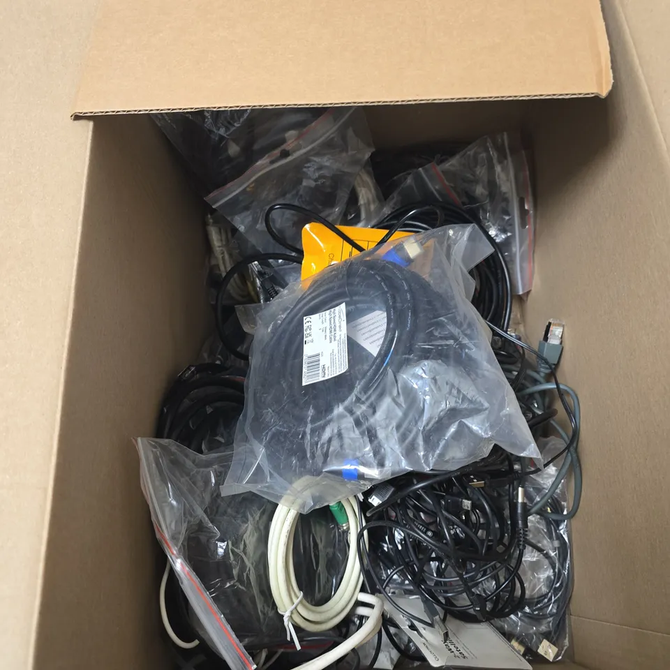 BOX OF APPROXIAMTELY 10 ASSORTED CABLES