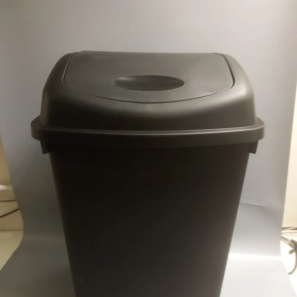UNBRANDED BLACK FLAPPY PUSH LID BIN