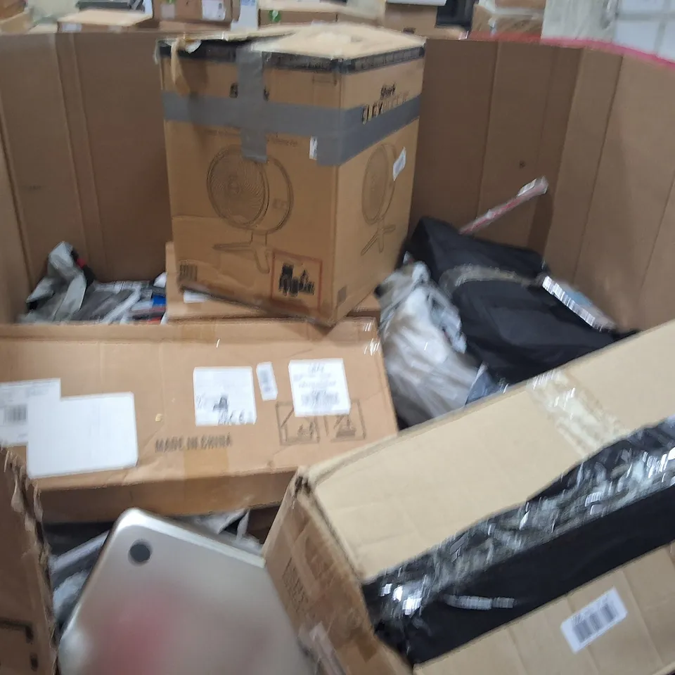 PALLET OF ASSORTED HOUSEHOLD GOODS AND PRODUCTS TO INCLUDE;CAT LITTER TRAY,AIR COOLER,PHONE ACCESSORIES