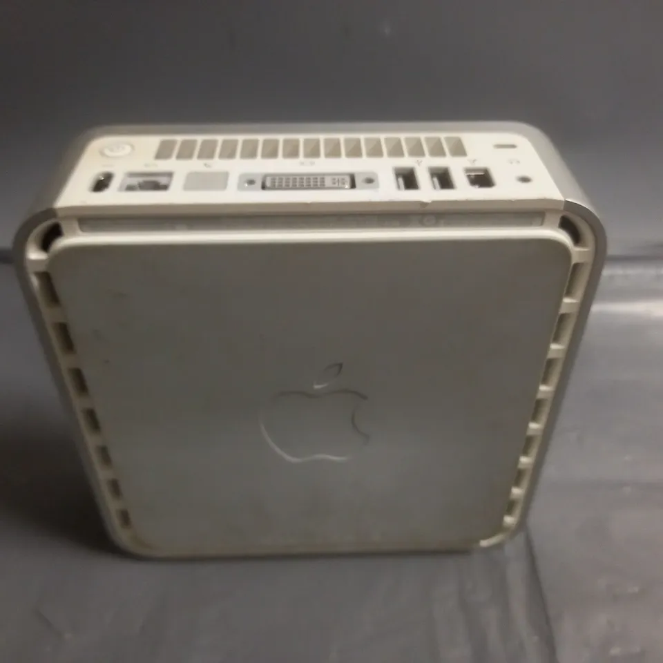 UNBOXED APPLE A1103 COMPUTER