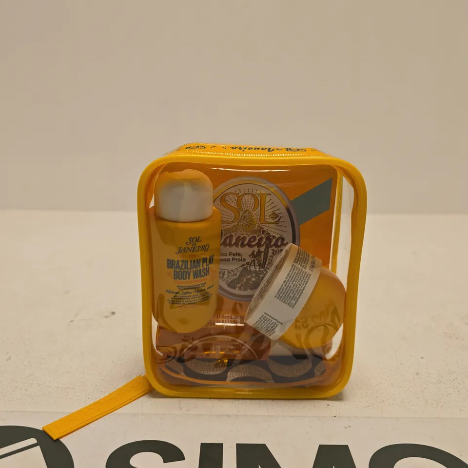 SOL DE JANEIRO BODY WASH – TRAVEL KIT IN YELLOW CASE 
