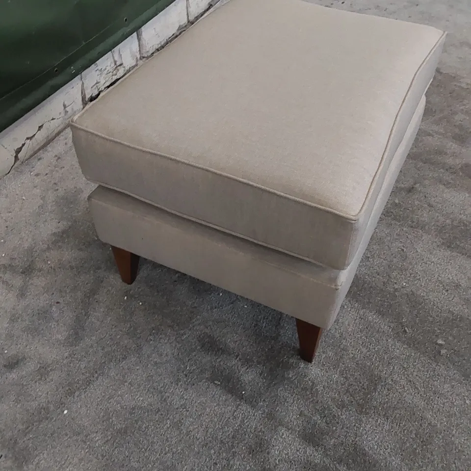 THE CADLEY FOOTSTOOL - SIZE MEDIUM 