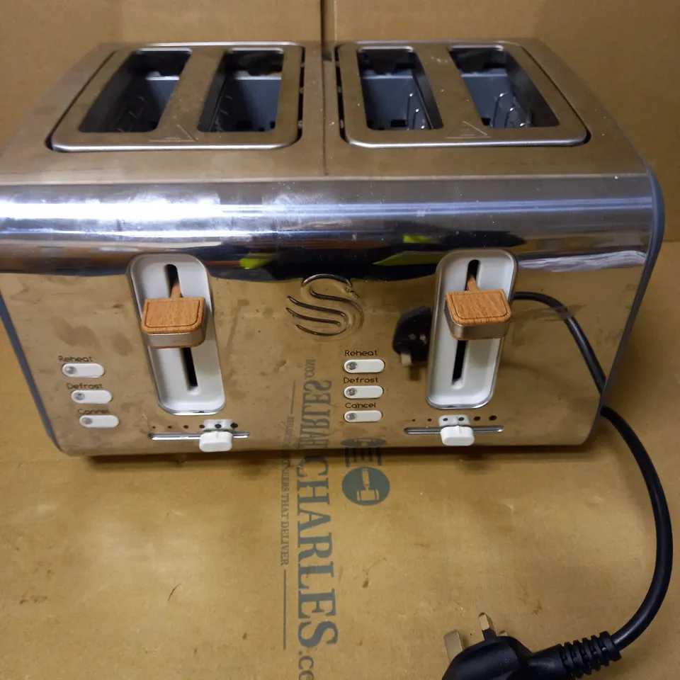 SWAN NORDIC 4-SLICE TOASTER - GREY