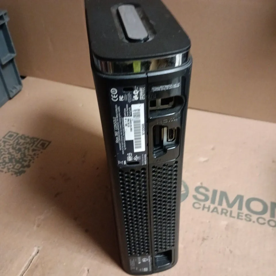 XBOX 360 CONSOLE – BLACK 