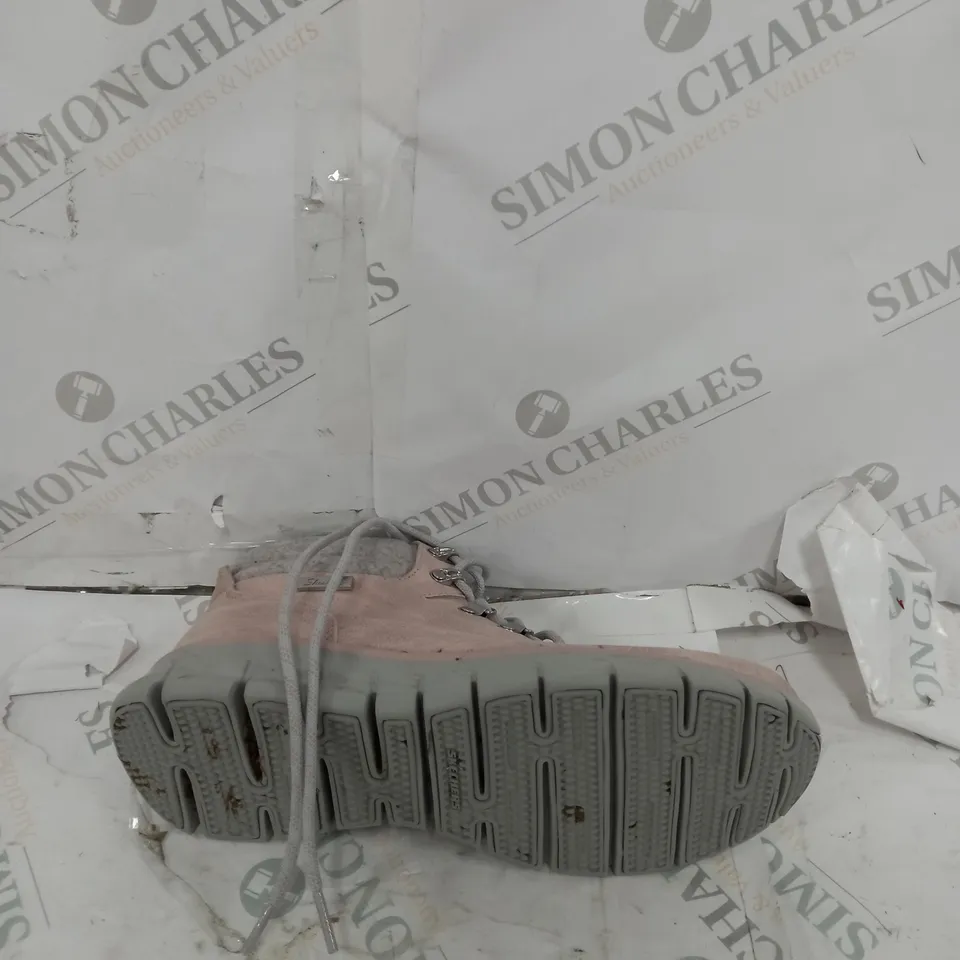 UNBOXED PAIR OF SKECHERS WARM BOOTS, BLUSH - SIZE 6.5