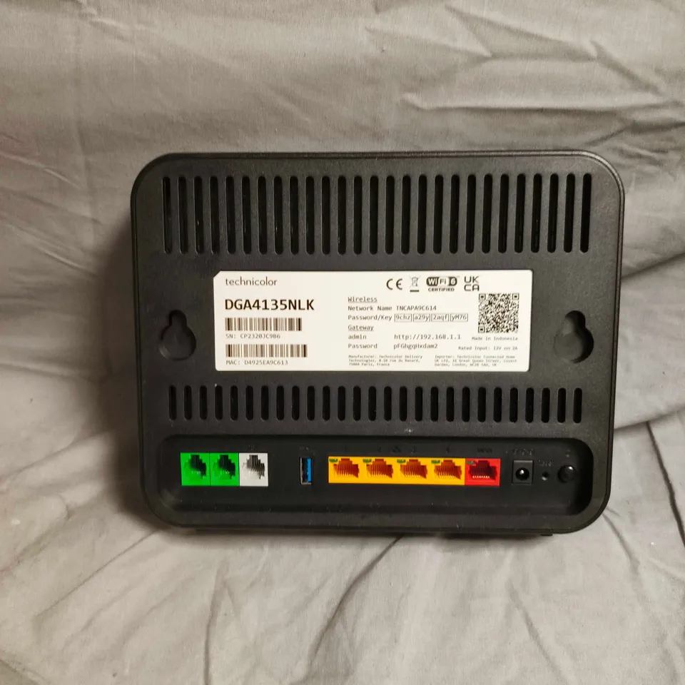 TECHNICOLOR DGA4135NLK BROADBAND ROUTER GATEWAY WITH USB AND LAN PORTS