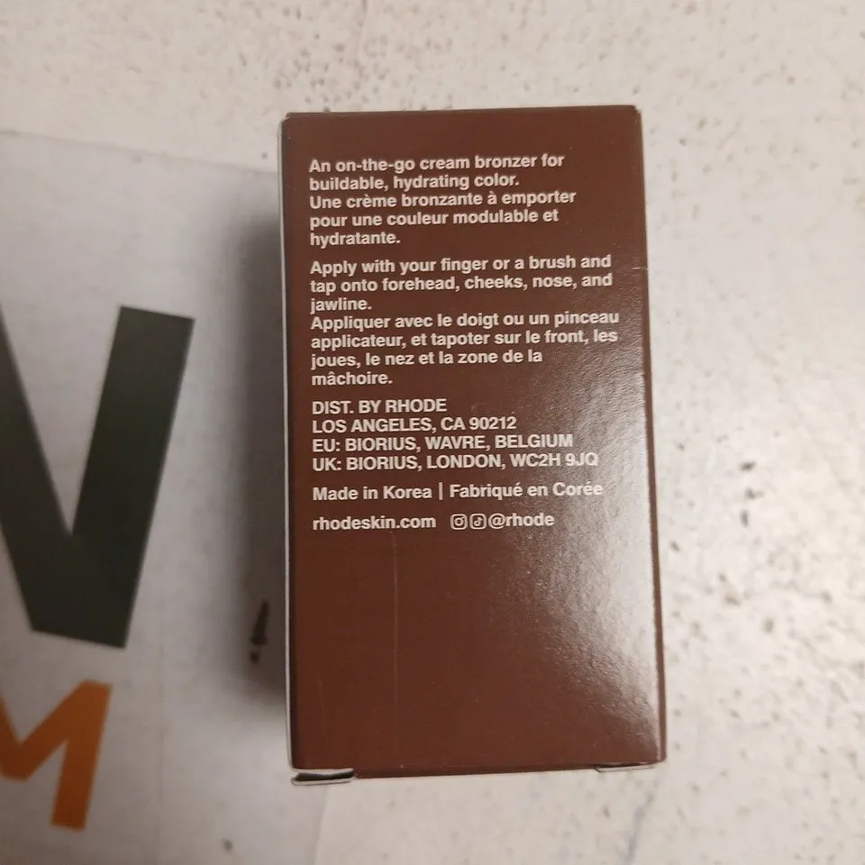 RHODE POCKET BRONZE CREAM BRONZER – 5.3 G (0.18 OZ)