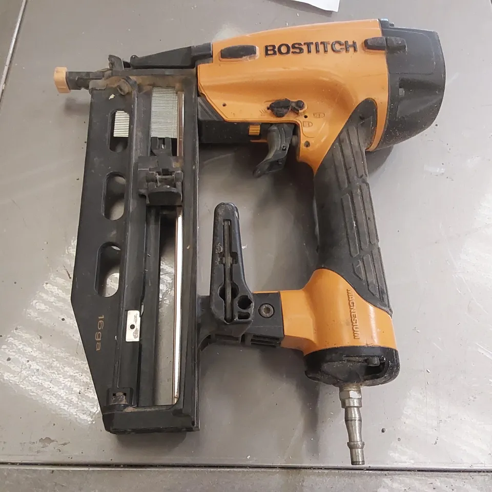 BOSTITCH FN1664-E NAIL GUN